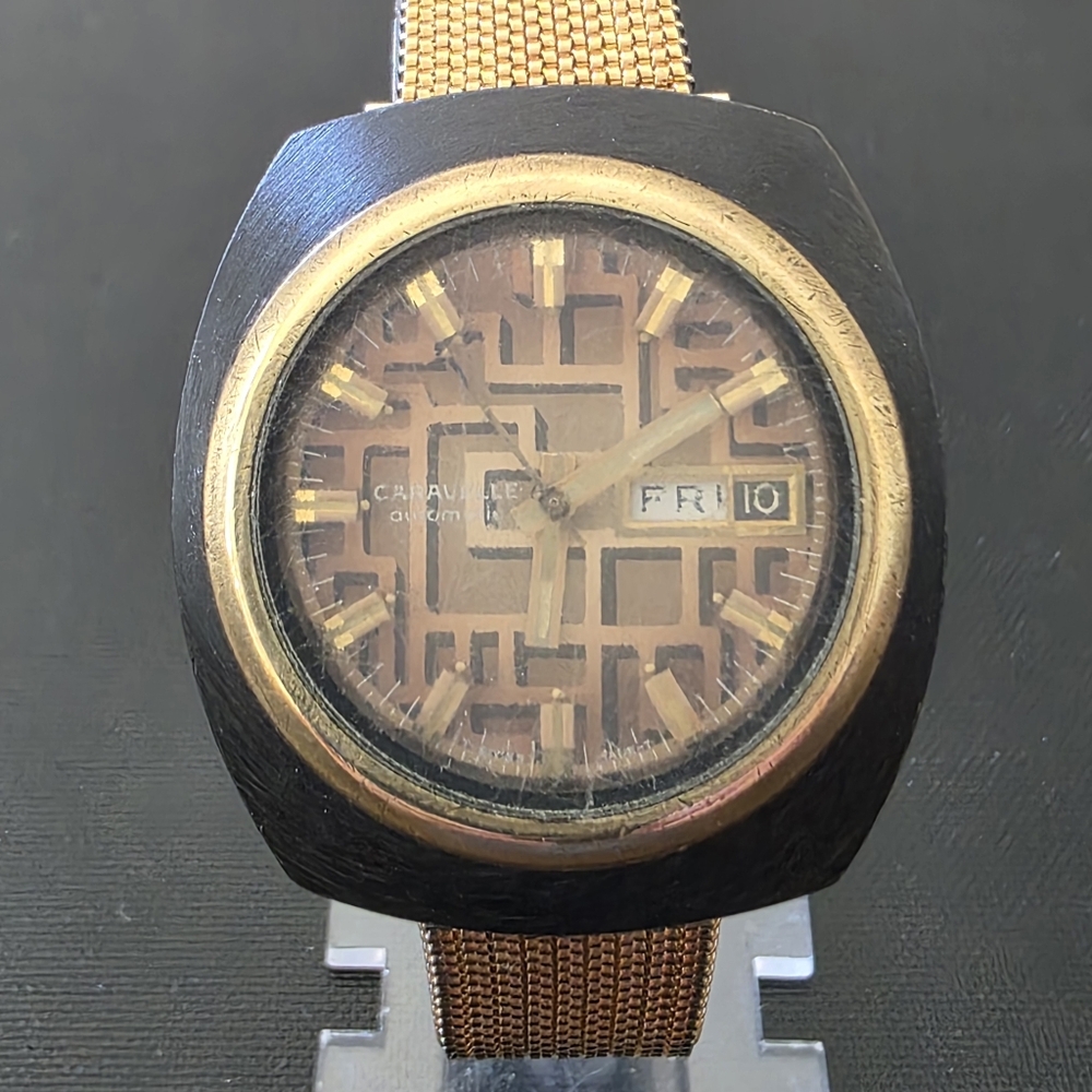 VTG Caravelle Bulova Automatic 17J Mens T-Swiss Maze Watch For Parts Or Repair
